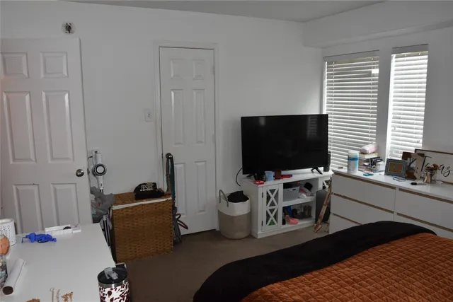 $310,000 | 443 Gateship Drive, Houston, TX 77073