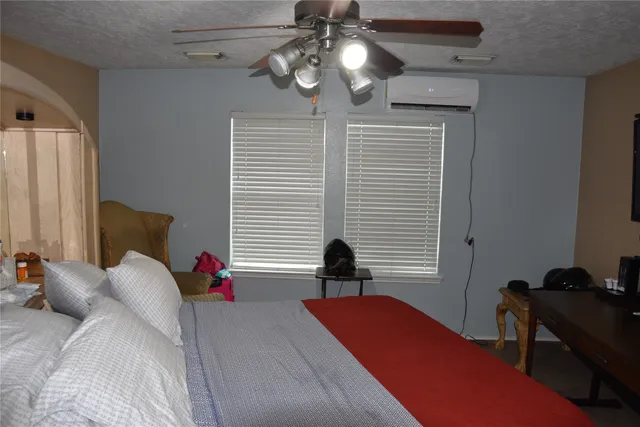 $310,000 | 443 Gateship Drive, Houston, TX 77073