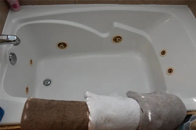 $310,000 | 443 Gateship Drive, Houston, TX 77073