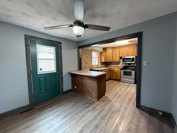 $124,850 | 2031 South Carpenter Drive, Covington, VA 24426