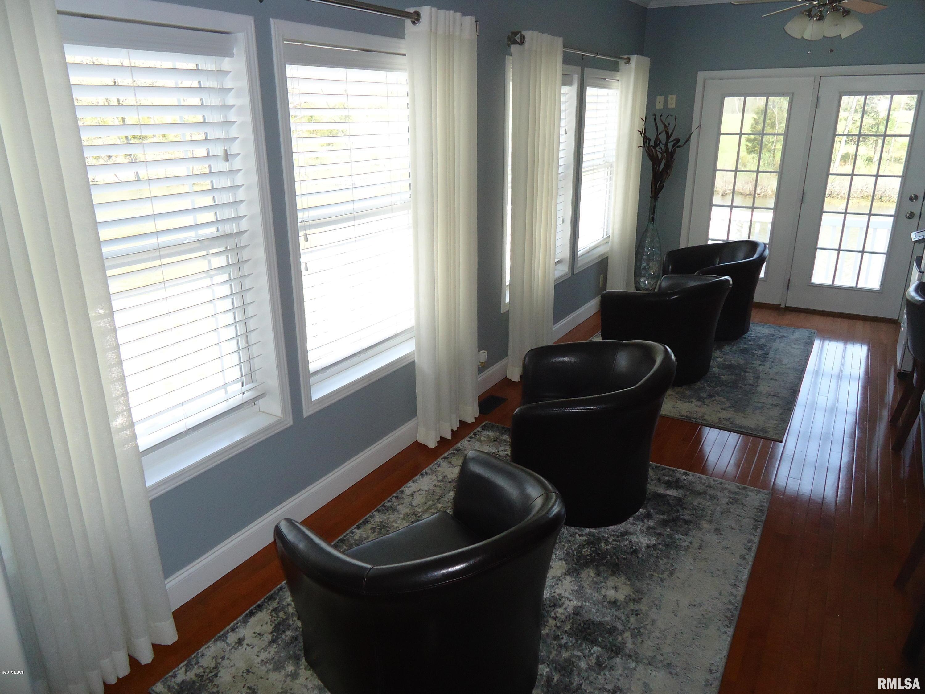 3491 Levee Road Centralia, IL 62801 - Photo 13 of 50