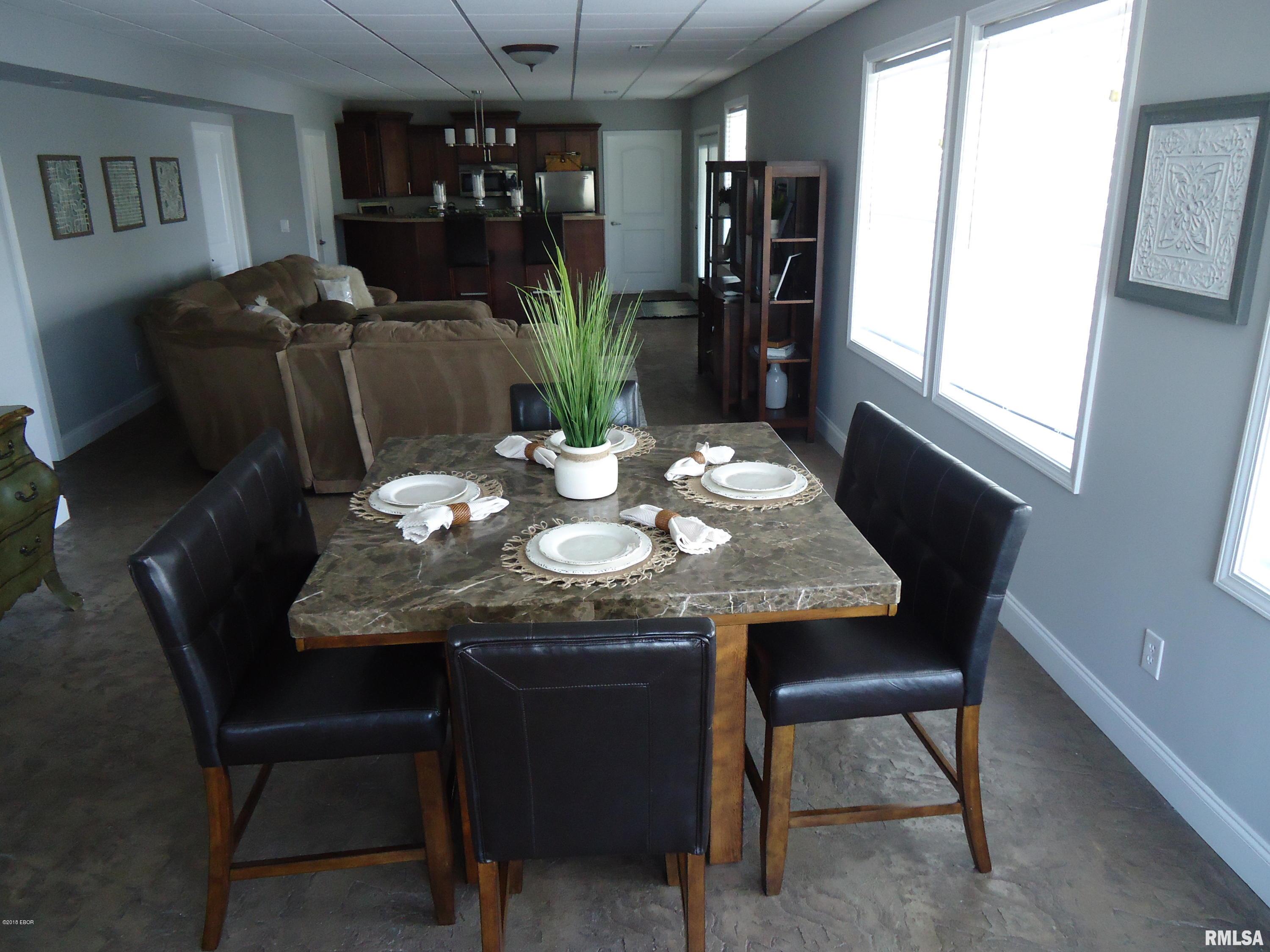 3491 Levee Road Centralia, IL 62801 - Photo 20 of 50