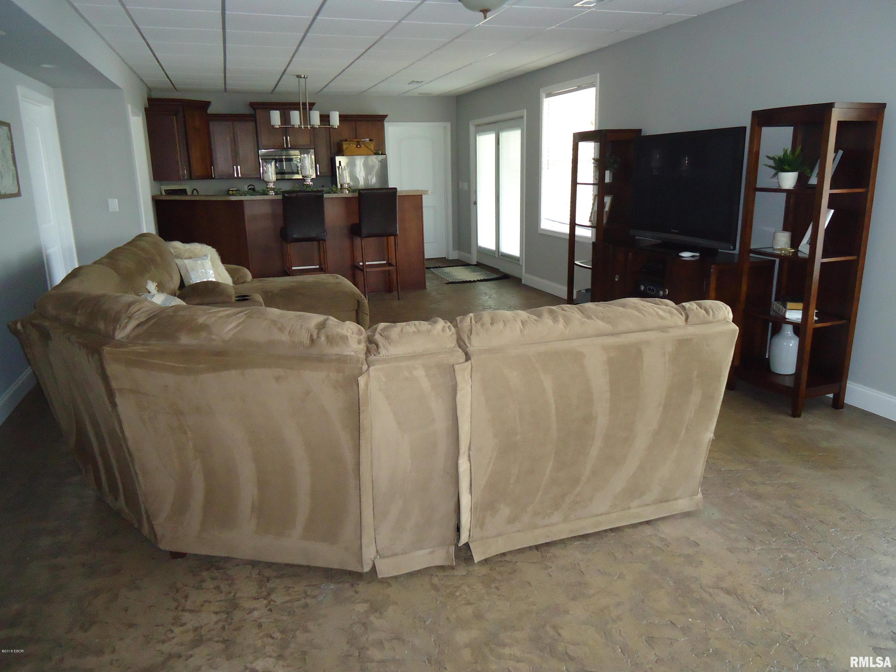 3491 Levee Road Centralia, IL 62801 - Photo 21 of 50