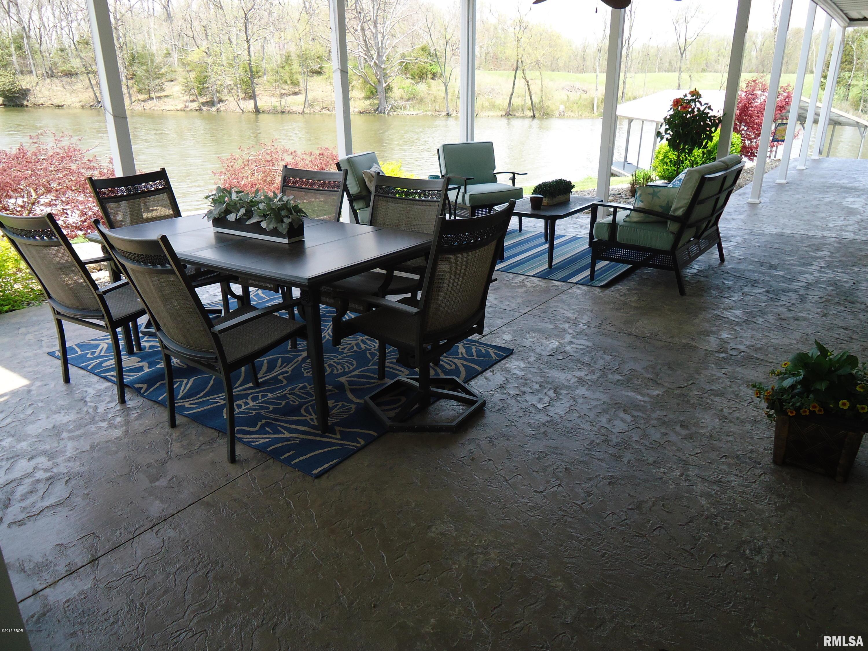 3491 Levee Road Centralia, IL 62801 - Photo 32 of 50