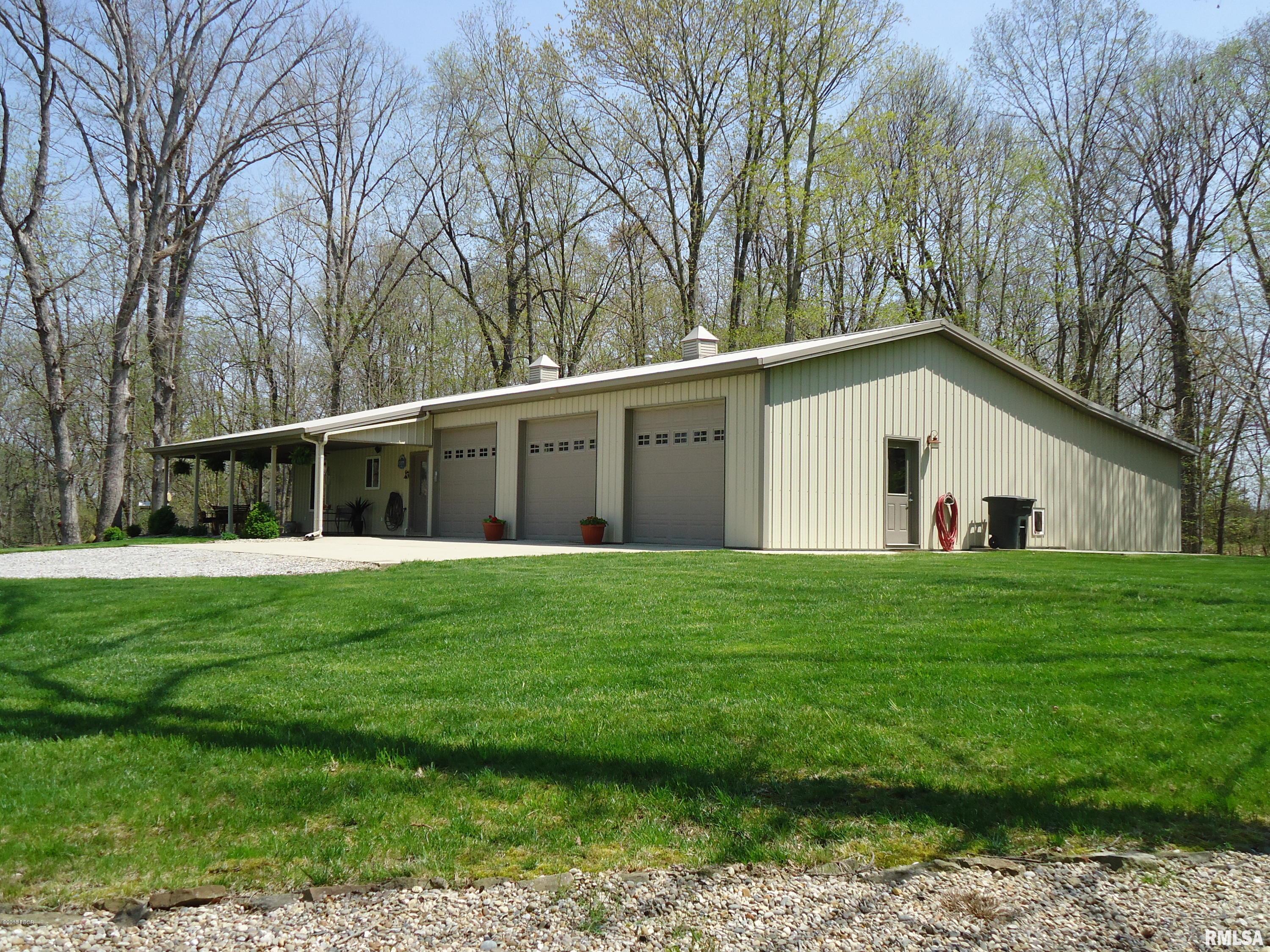 3491 Levee Road Centralia, IL 62801 - Photo 4 of 50