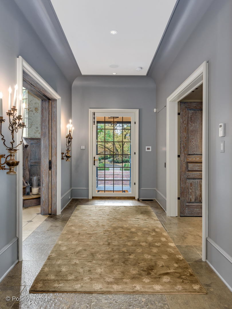 939 Cleveland Road Hinsdale, IL 60521 - Photo 5 of 84