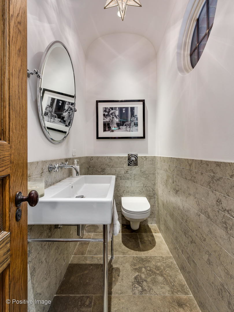 939 Cleveland Road Hinsdale, IL 60521 - Photo 59 of 84