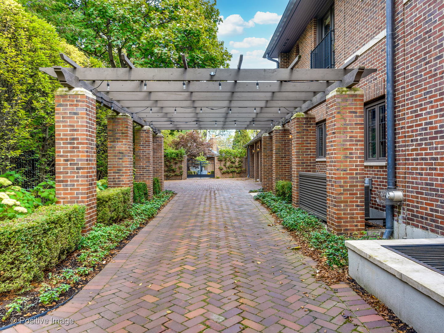 939 Cleveland Road Hinsdale, IL 60521 - Photo 75 of 84