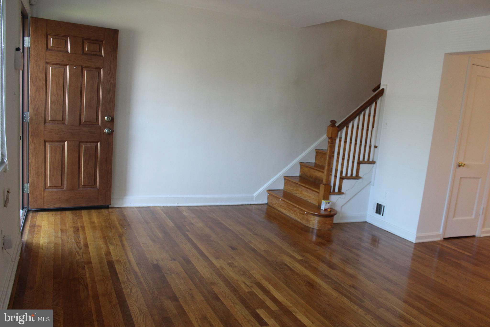 5006 Sargent Road Northeast Washington, DC 20017 - Photo 5 of 22 Living room