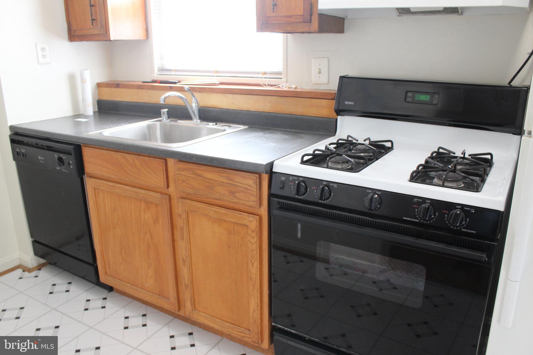 5006 Sargent Road Northeast Washington, DC 20017 - Photo 9 of 22 Kitchen