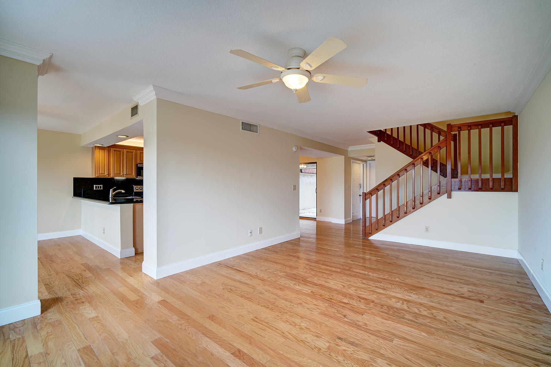 8034 Boca Rio Drive Boca Raton, FL 33433 - Photo 7 of 36 Living Room