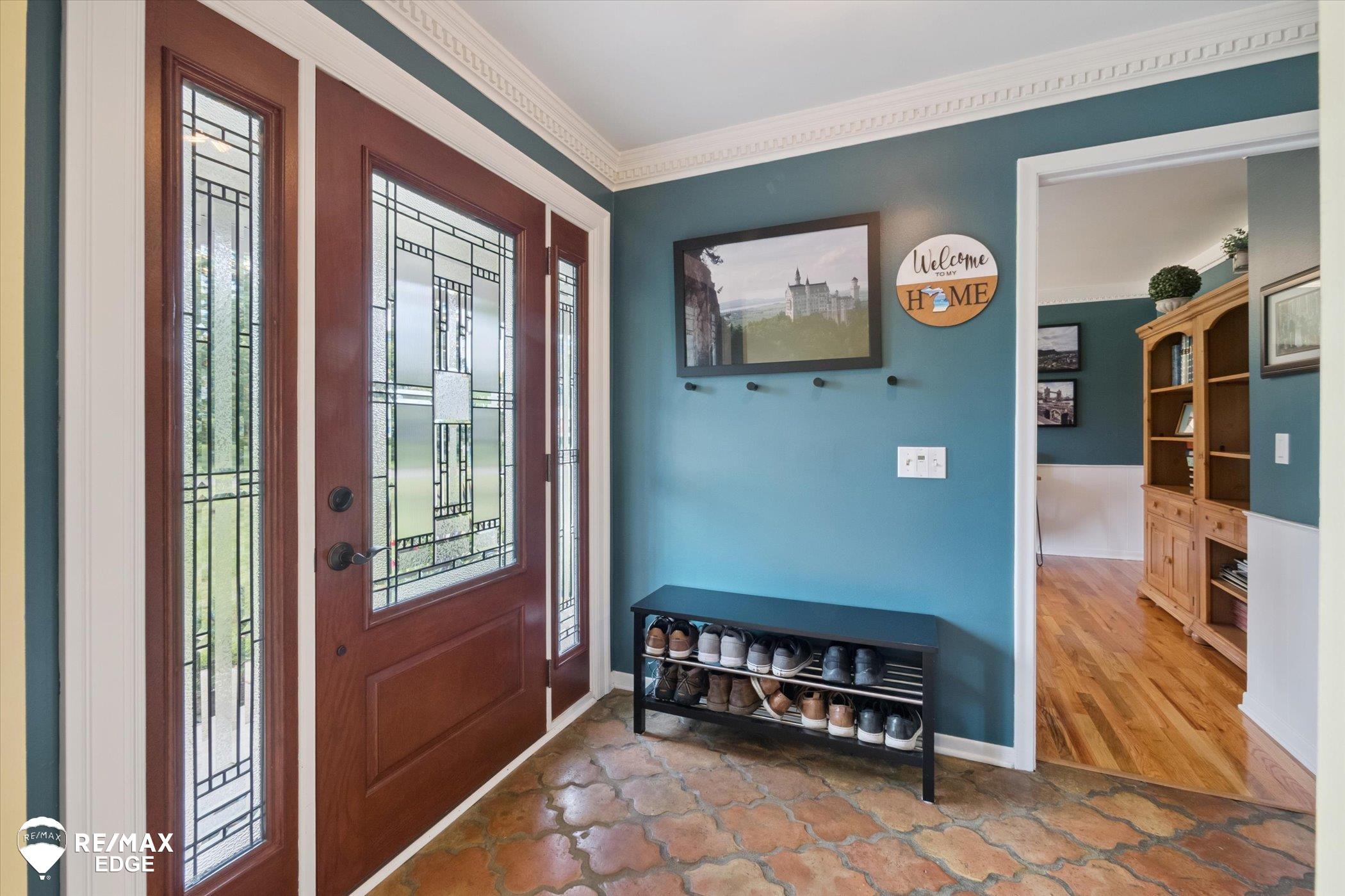 5083 Tree Hill Road Grand Blanc, MI 48439 - Photo 3 of 77 50185938-304c0440-72b5-45c5-be8b-5fef193e25da.JPG