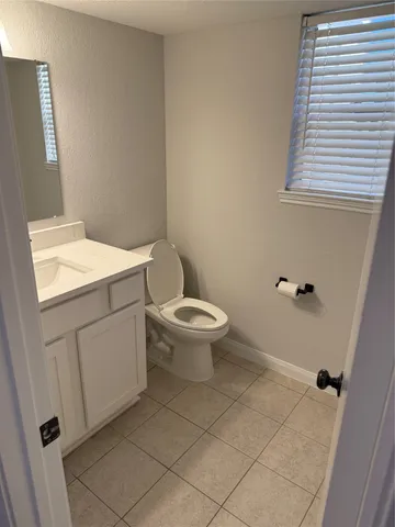 $1,700 | 7 Sun Meadow Boulevard, Friendswood, TX 77546