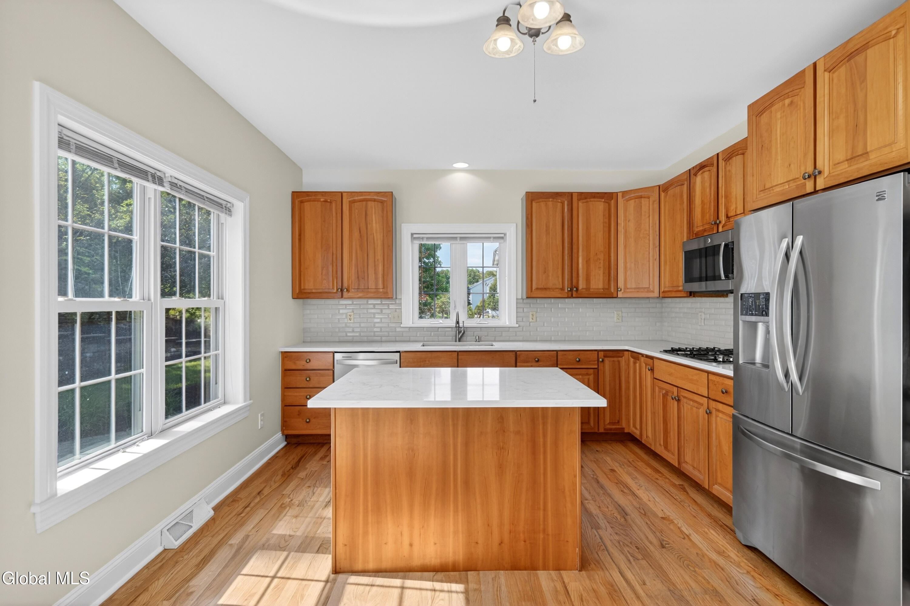 43 Dyke Road Colonie, NY 12110 - Photo 13 of 45 19-print-018_DSC02227