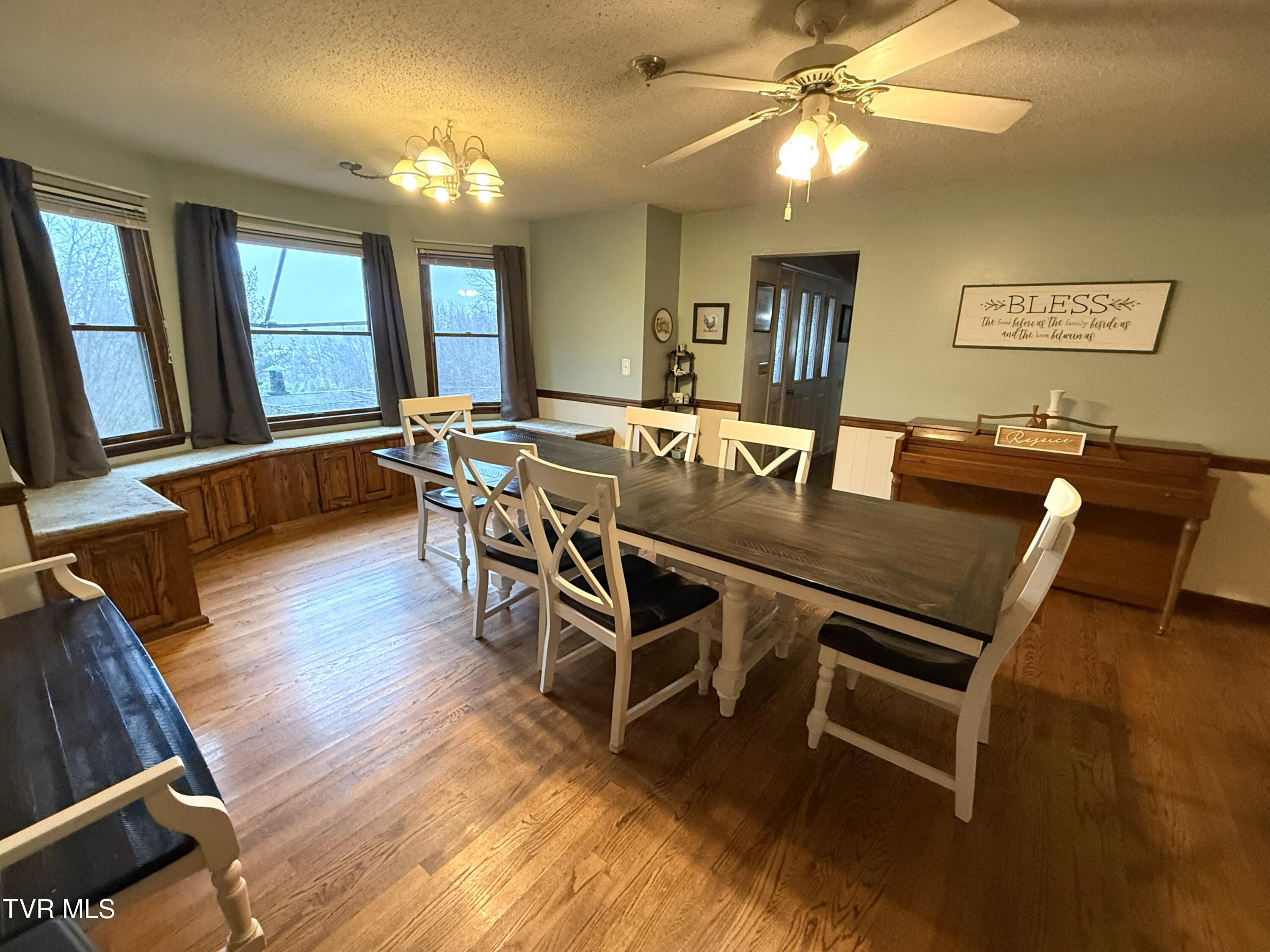 704 River Road Church Hill, TN 37642 - Photo 13 of 58 Dining Room
