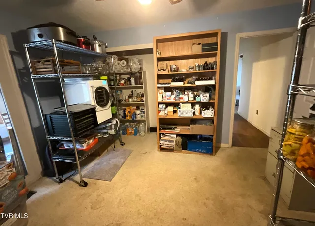 $750,000 | 704 River Road, Church Hill, TN 37642