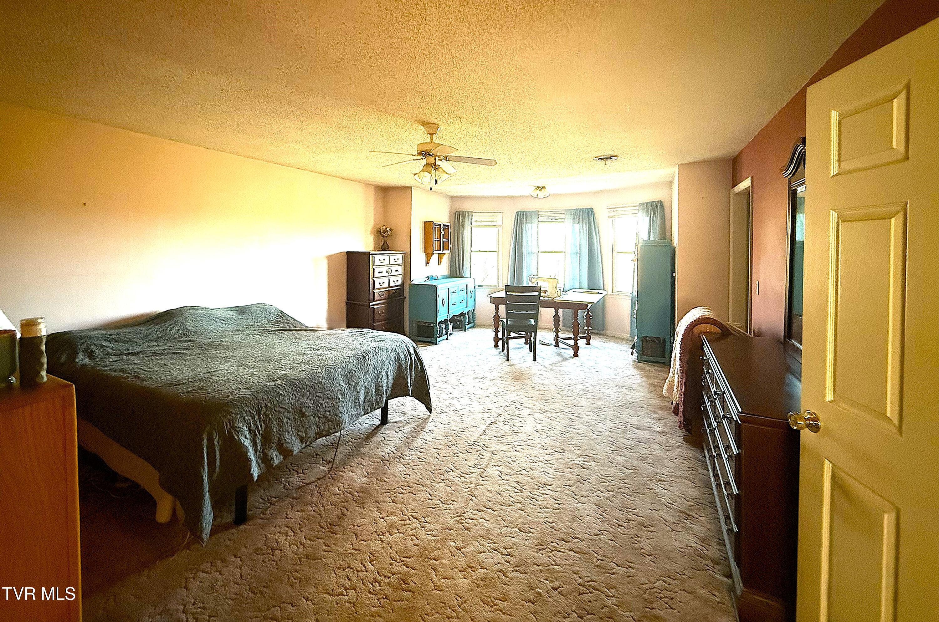 704 River Road Church Hill, TN 37642 - Photo 23 of 58 Primary BR Up