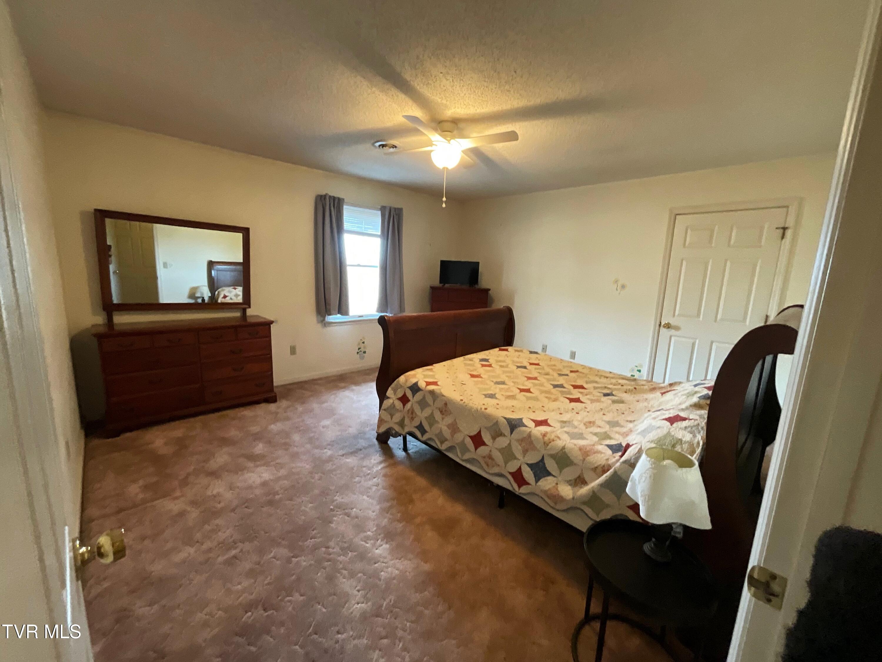 704 River Road Church Hill, TN 37642 - Photo 30 of 58 Bedroom 3