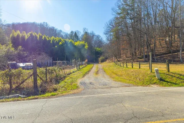 $750,000 | 704 River Road, Church Hill, TN 37642