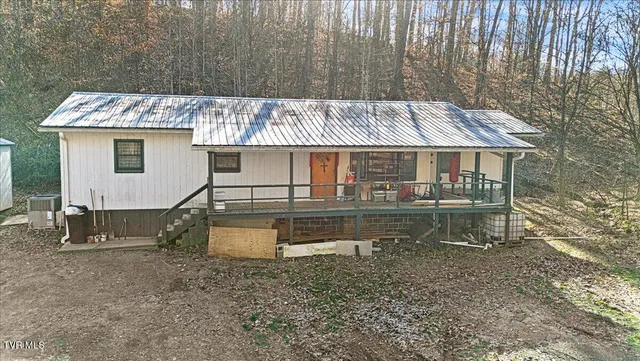$750,000 | 704 River Road, Church Hill, TN 37642