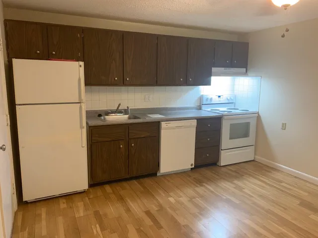 $1,687 | 29 Capron Road, Unit 72, Milford, NH 03055