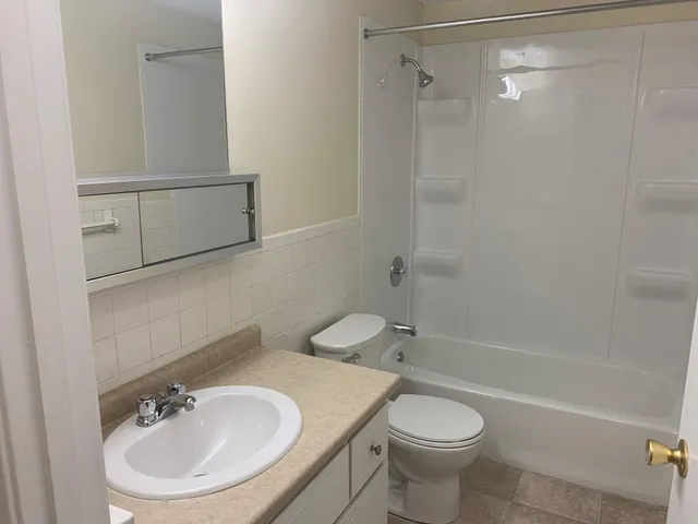 $1,687 | 29 Capron Road, Unit 72, Milford, NH 03055