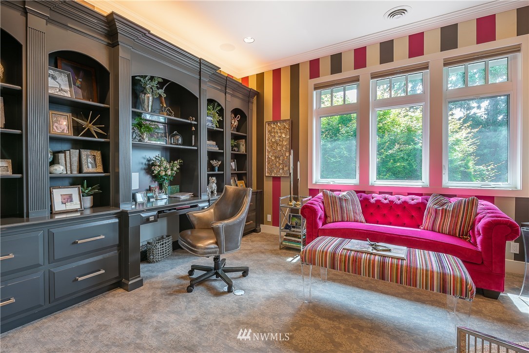 8745 Oertel Drive Blaine, WA 98230 - Photo 18 of 40 a view of a livingroom with workspace and a window