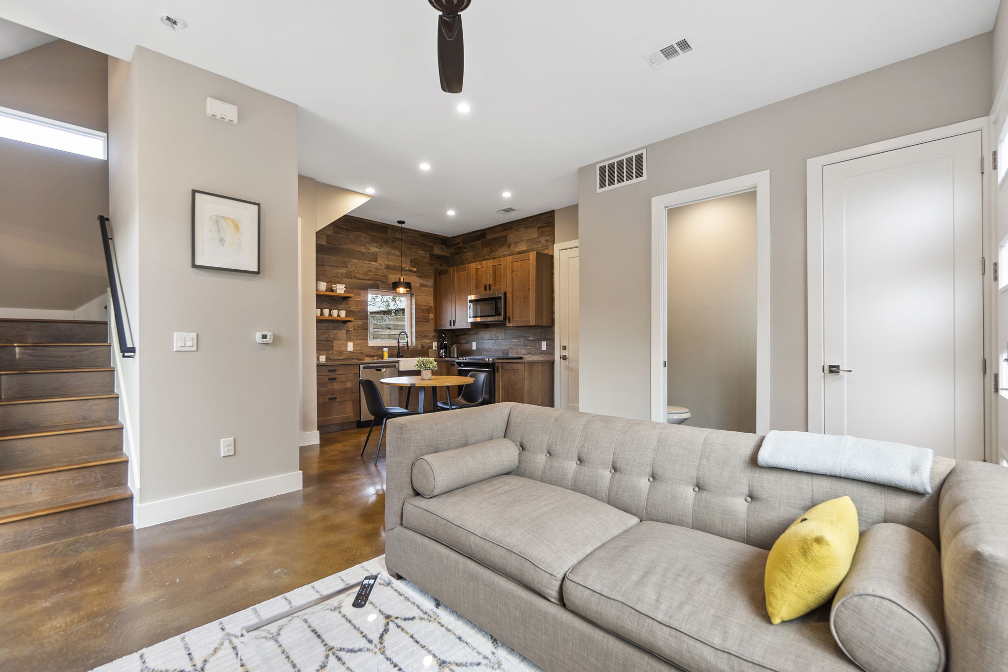 4706 Santa Anna Street, Unit 2 Austin, TX 78721 - Photo 7 of 23