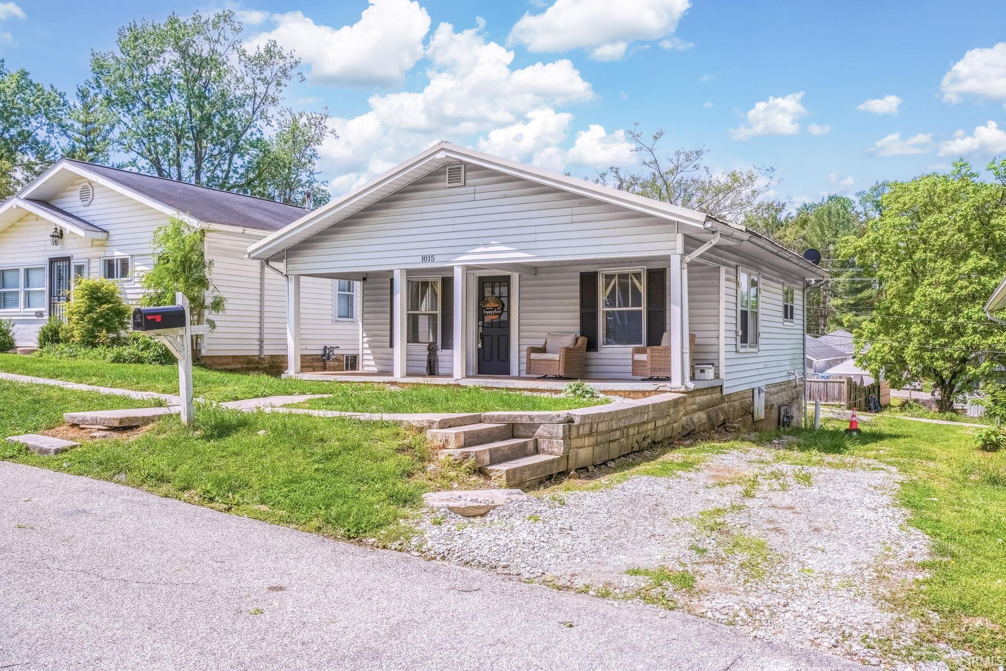 1015 Q Street Bedford, IN 47421 - Photo 2 of 16