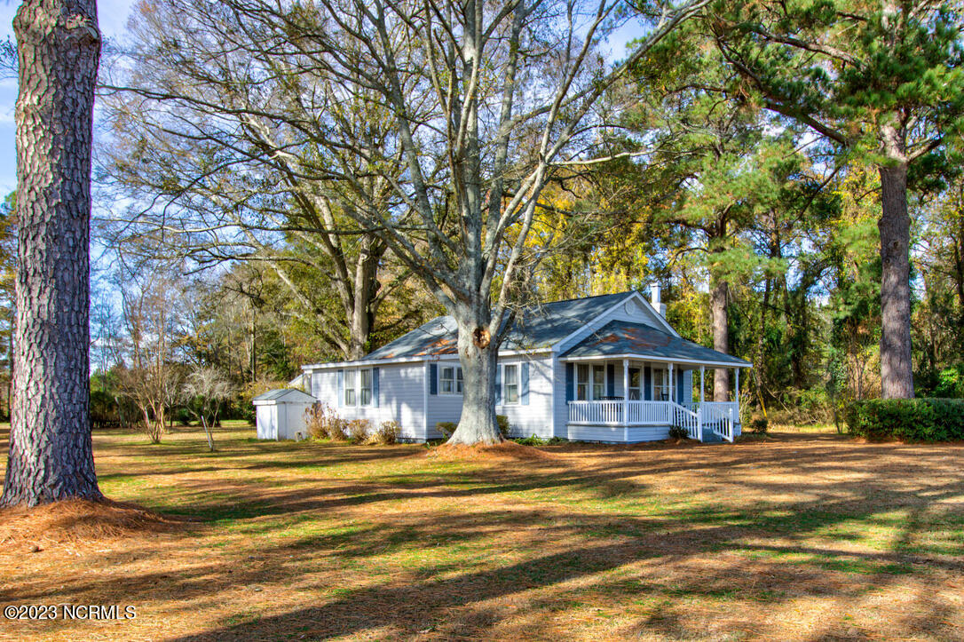 217 Watha Road Watha, NC 28478 - Photo 27 of 35 D902261F-6201-4159-AAF6-608D210C425B_1_1