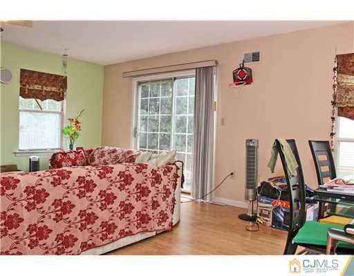 53 Rice Run East Brunswick, NJ 08816 - Photo 12 of 25 Gallery Image 12