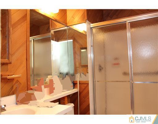 53 Rice Run East Brunswick, NJ 08816 - Photo 17 of 25 Gallery Image 17