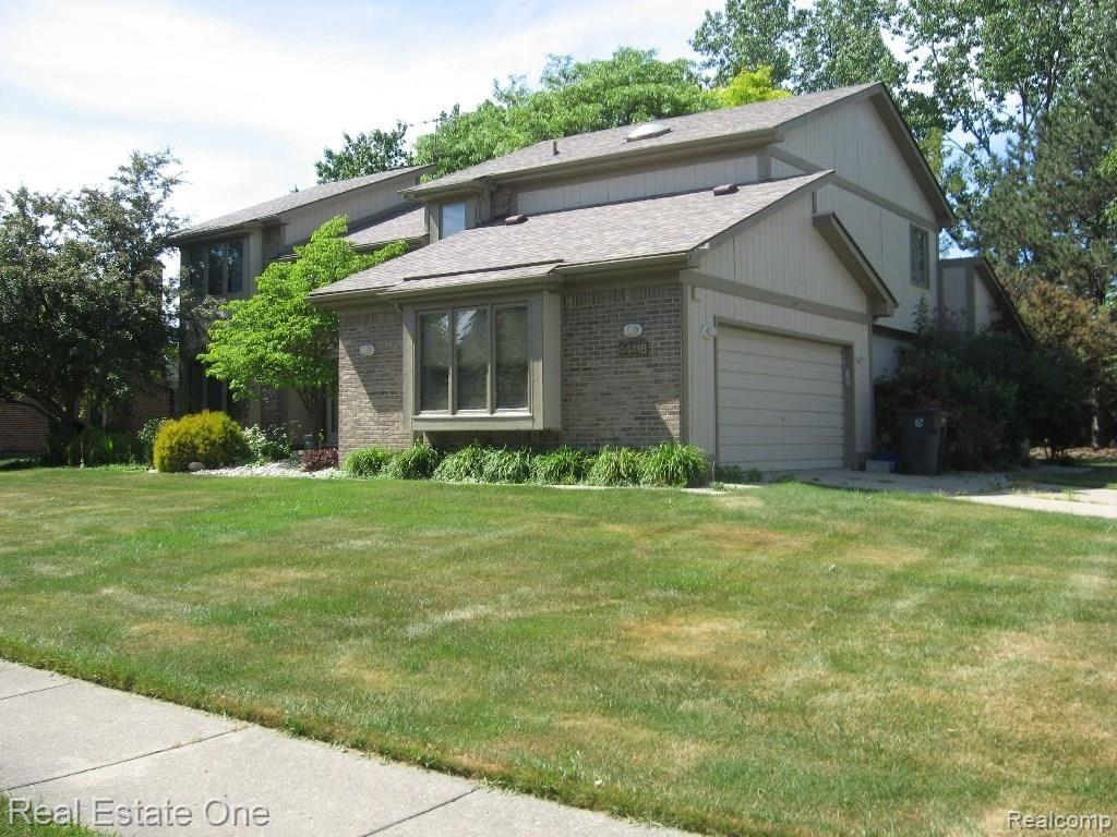 44418 Stone Road Novi, MI 48375 - Photo 3 of 33 Side entrance garage!