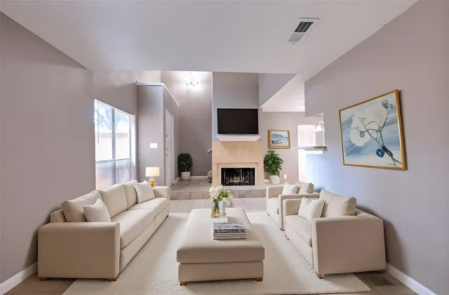 $1,100 | 3628 Ocee Street, Houston, TX 77063