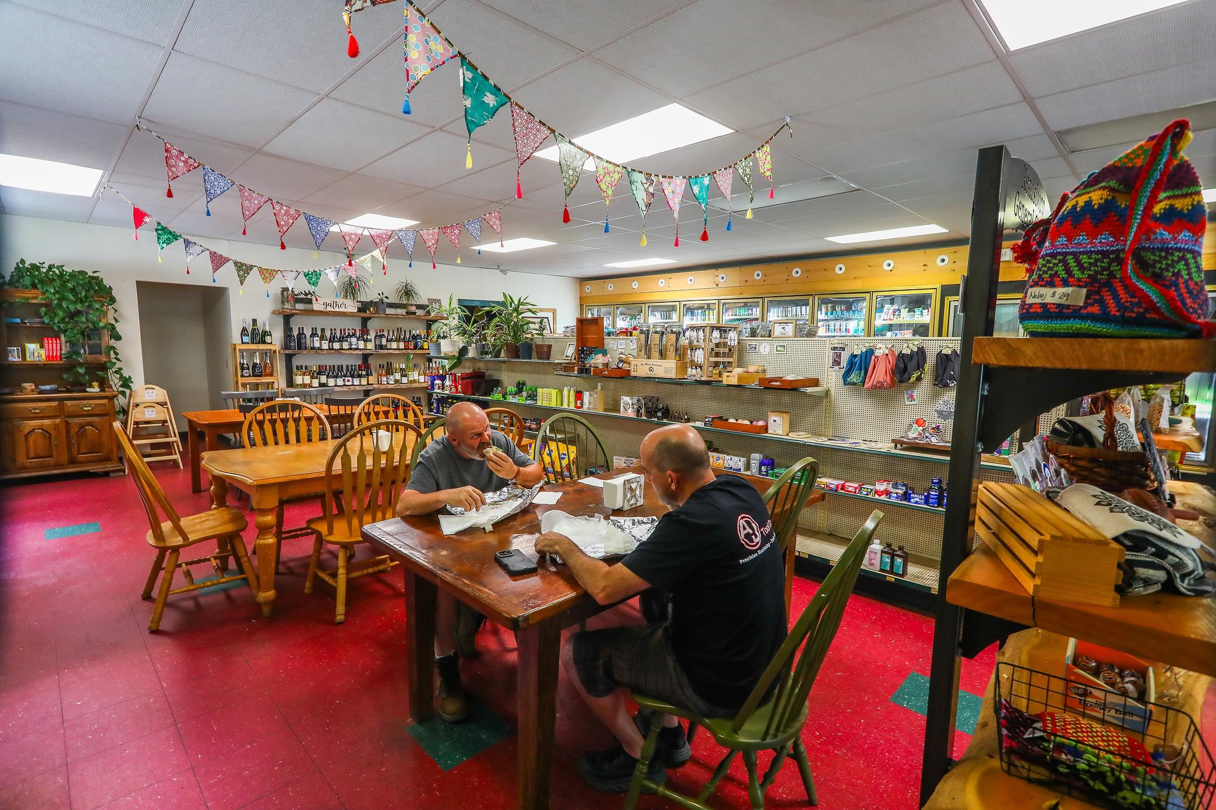 6828 Main Street Readsboro, VT 05350 - Photo 29 of 60