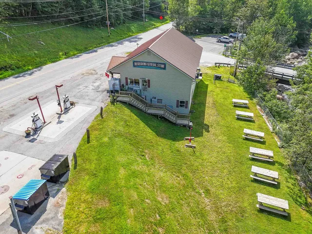 $369,900 | 6828 Main Street, Readsboro, VT 05350