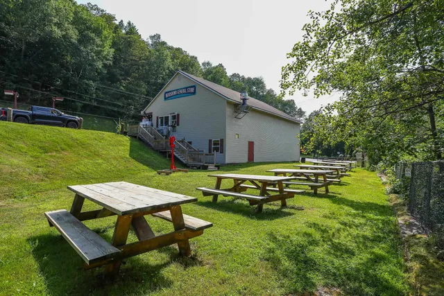 $369,900 | 6828 Main Street, Readsboro, VT 05350