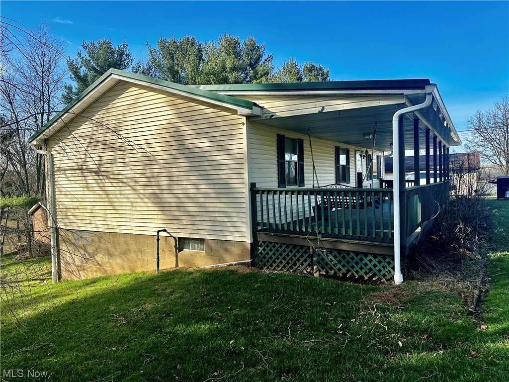 2735 Christy Road Marietta, OH 45750 - Photo 2 of 32