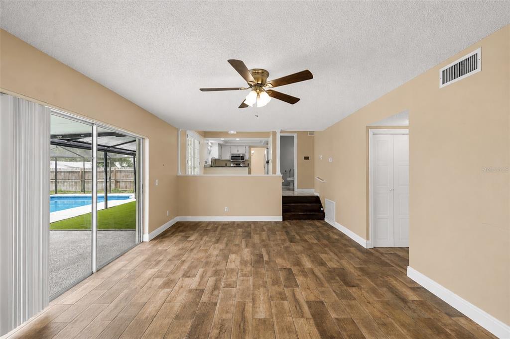 3608 Casaba Loop Valrico, FL 33596 - Photo 16 of 54