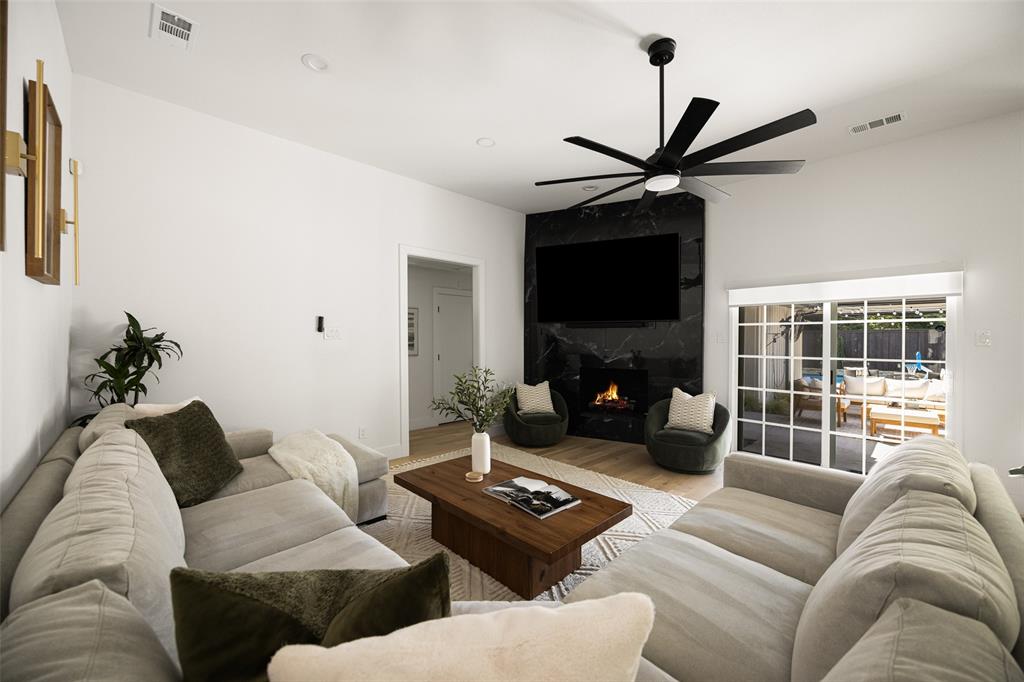 6908 Windy Ridge Drive Dallas, TX 75248 - Photo 4 of 28 Gallery Image 4