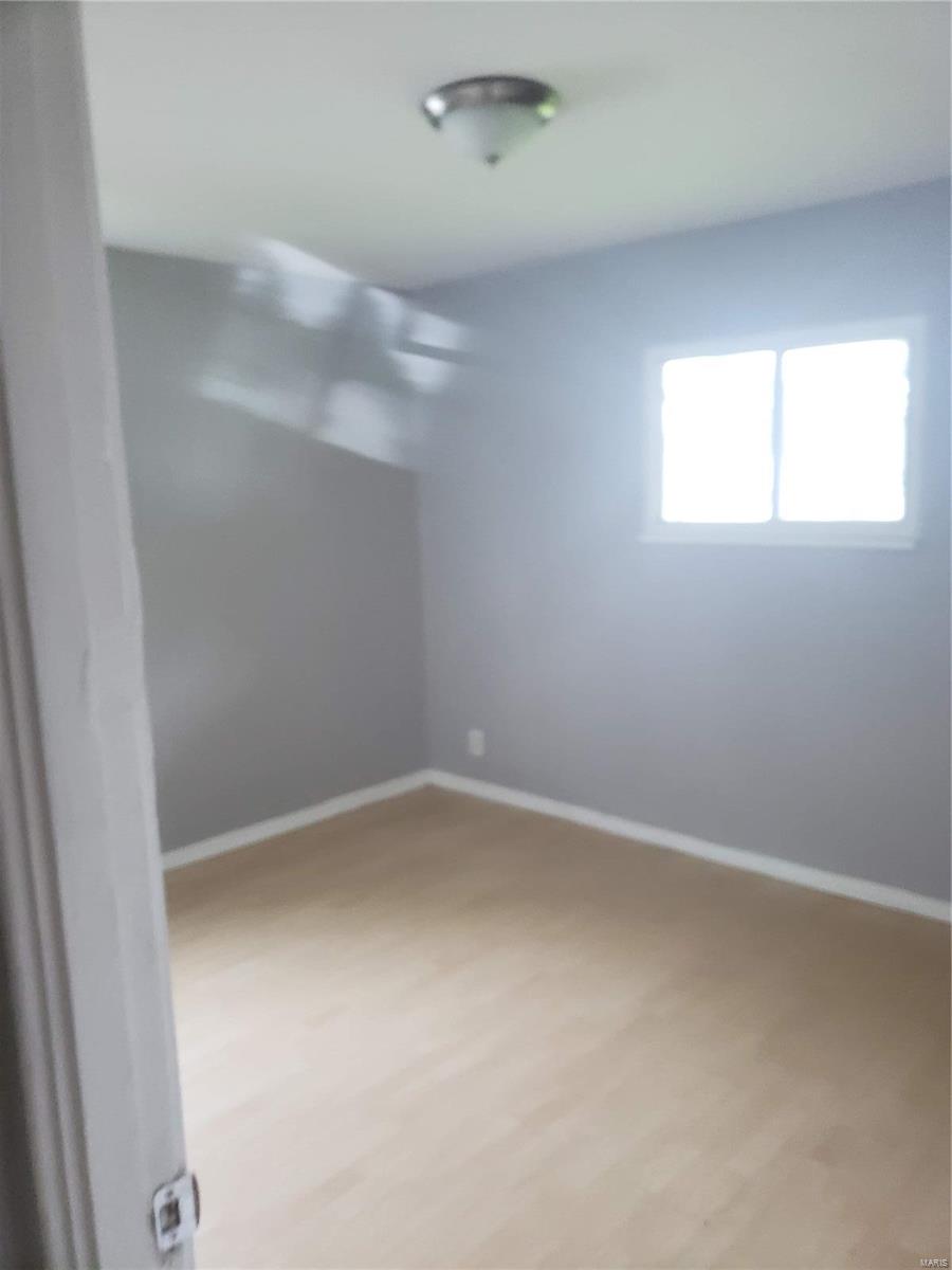 146 Grampian Road St. Louis, MO 63137 - Photo 9 of 11