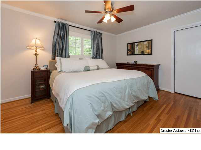 421 Cliff Place Birmingham, AL 35209 - Photo 18 of 32