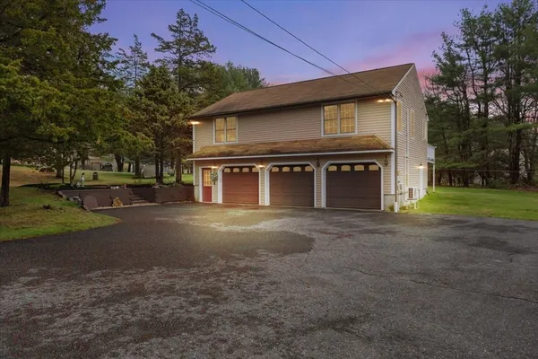 $785,000 | 70 R Milk Street, Blackstone, MA 01504