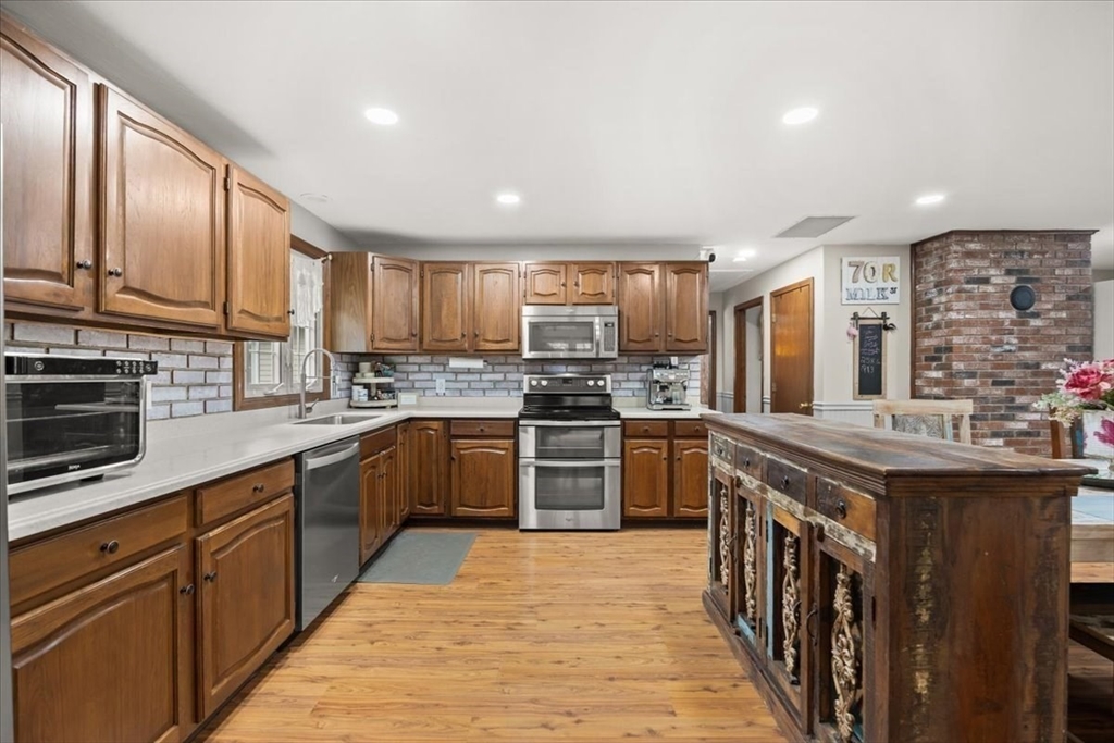 70 R Milk Street Blackstone, MA 01504 - Photo 20 of 38