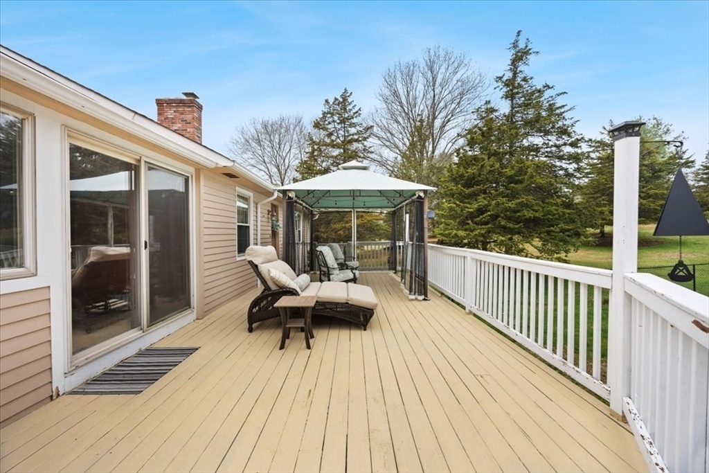 70 R Milk Street Blackstone, MA 01504 - Photo 7 of 38