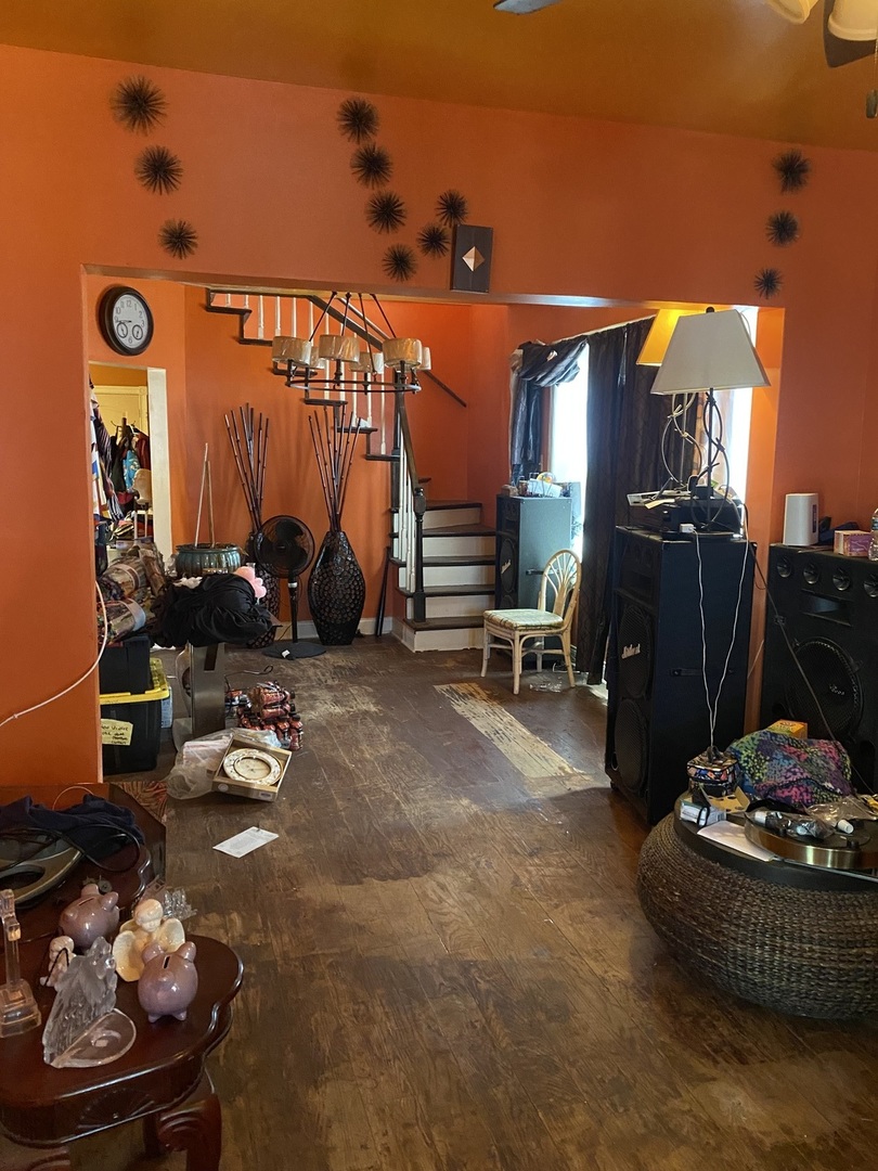 8611 South Aberdeen Street Chicago, IL 60620 - Photo 3 of 12