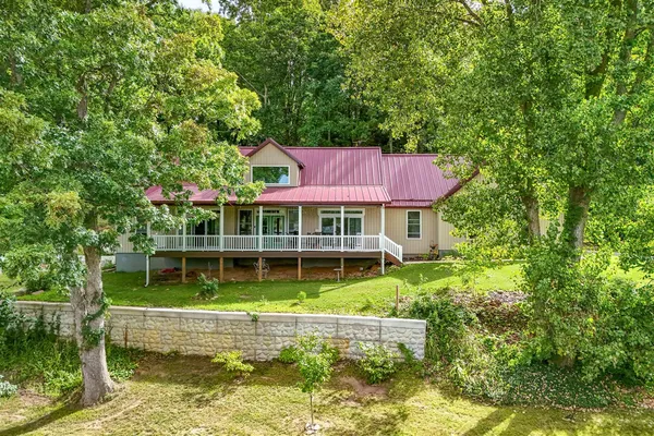 $829,900 | 5211 Long Lake Road, Reading, MI 49274
