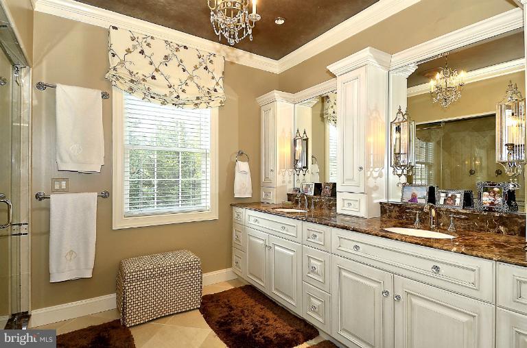 511 Hawkshead Road Lutherville-Timonium, MD 21093 - Photo 8 of 29 Bath (Master)
