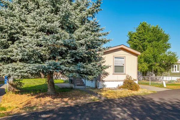 $98,499 | 21725 East Wellesley Avenue, Unit 9, Otis Orchards, WA 99027