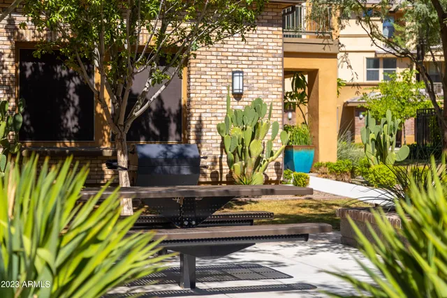 $5,000 | 17850 North 68th Street, Unit 3120, Phoenix, AZ 85054